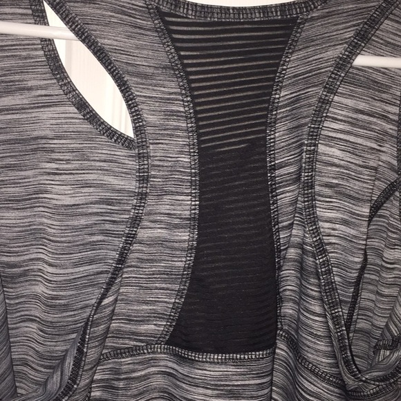 Ladies marbled workout tank - Picture 3 of 3